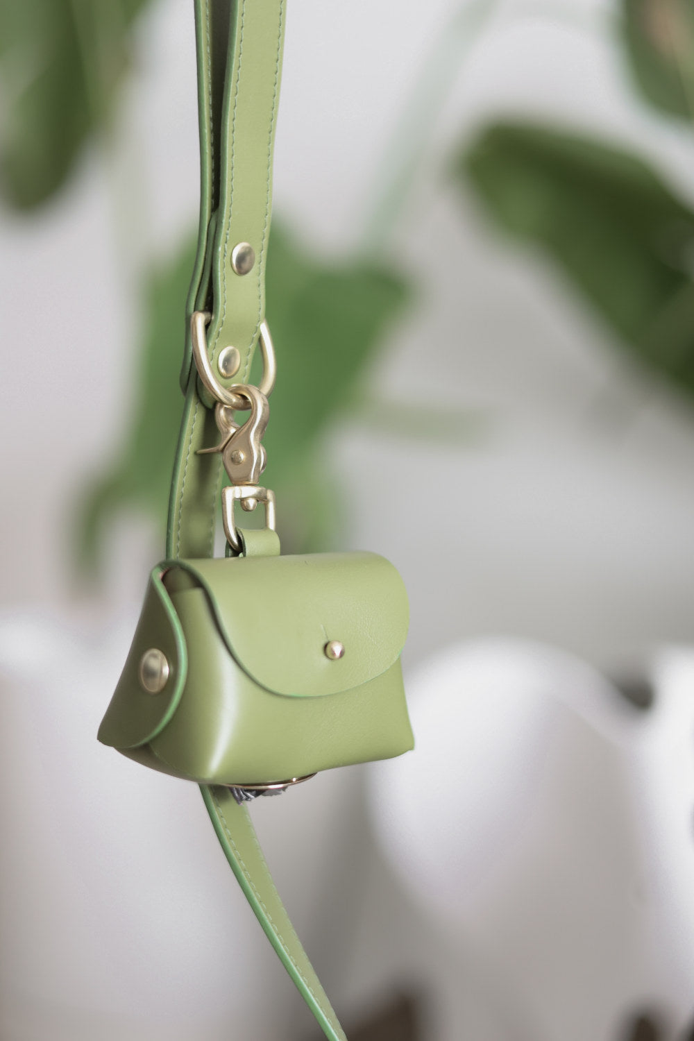 Moss Green leather leash