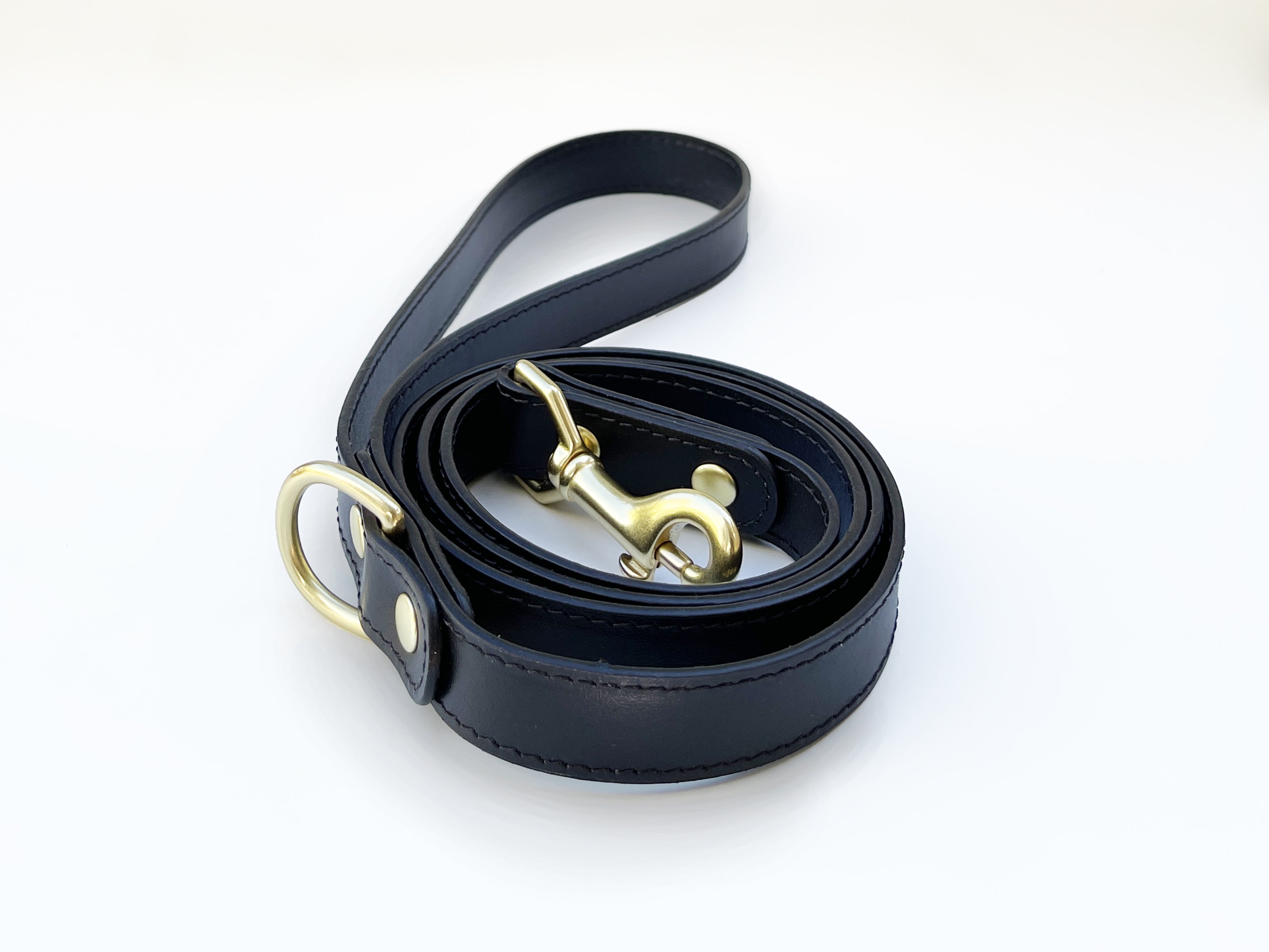 Onyx Black leather leash
