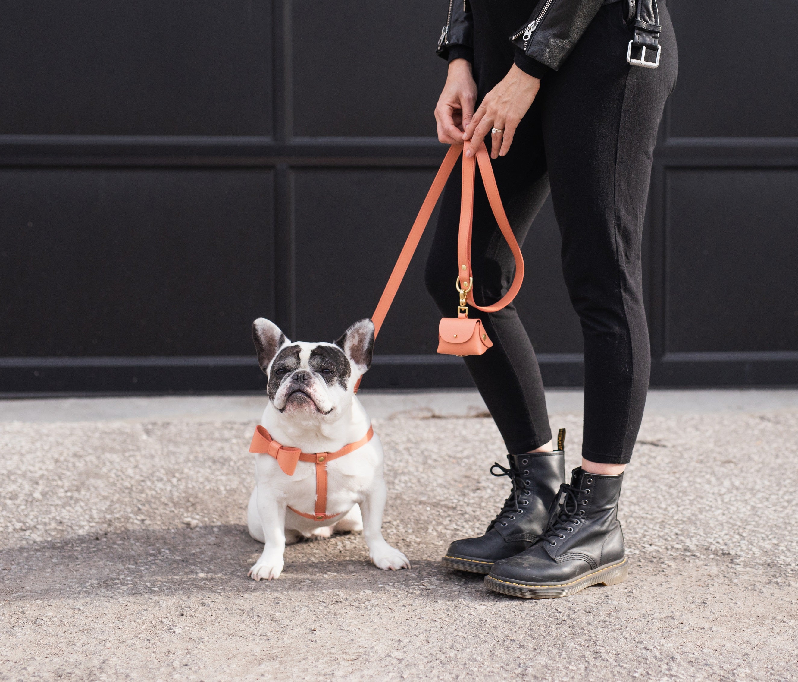 Peach leather leash
