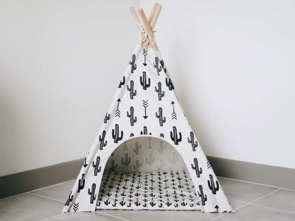 Cactus Dog Teepee