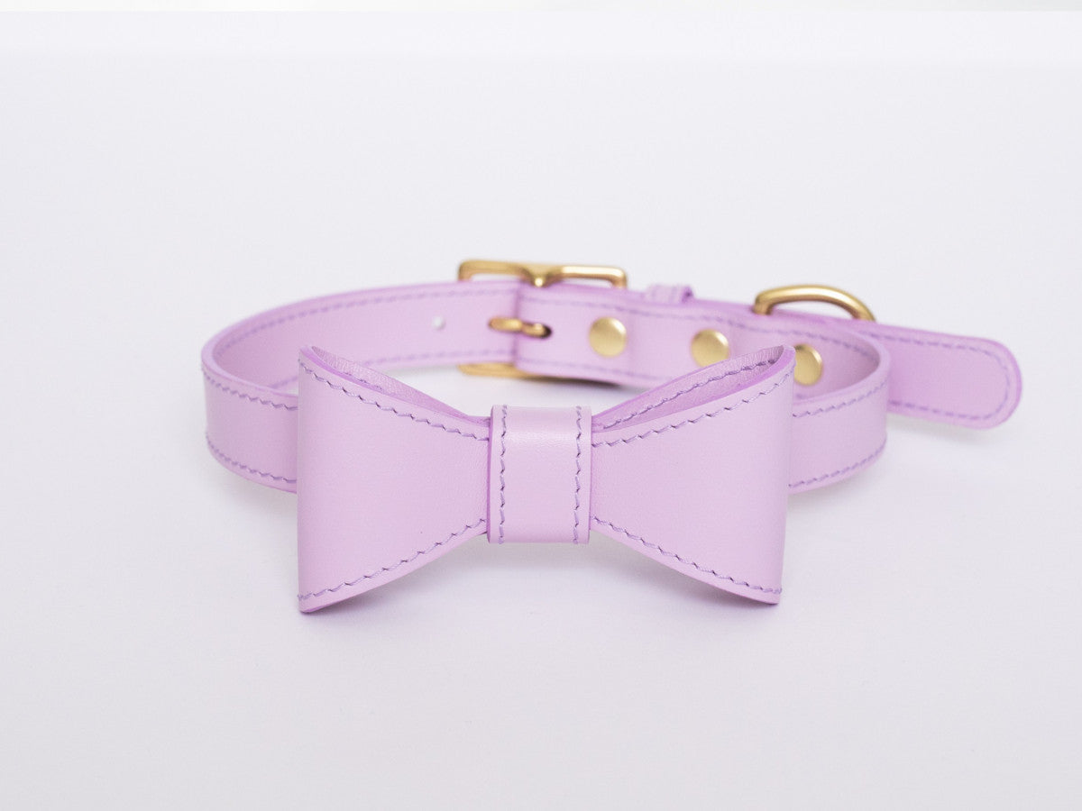 Lilac leather collar with removable bow